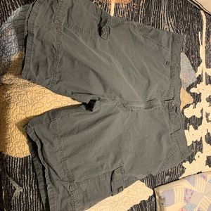 Men’s Wrangler cargo shorts